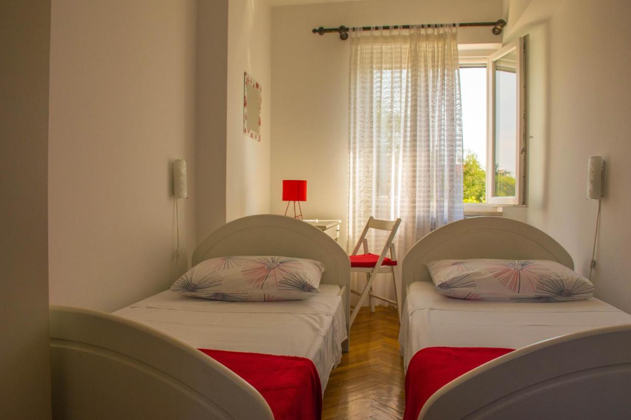 Apartments White & Green In Malinska Εξωτερικό φωτογραφία
