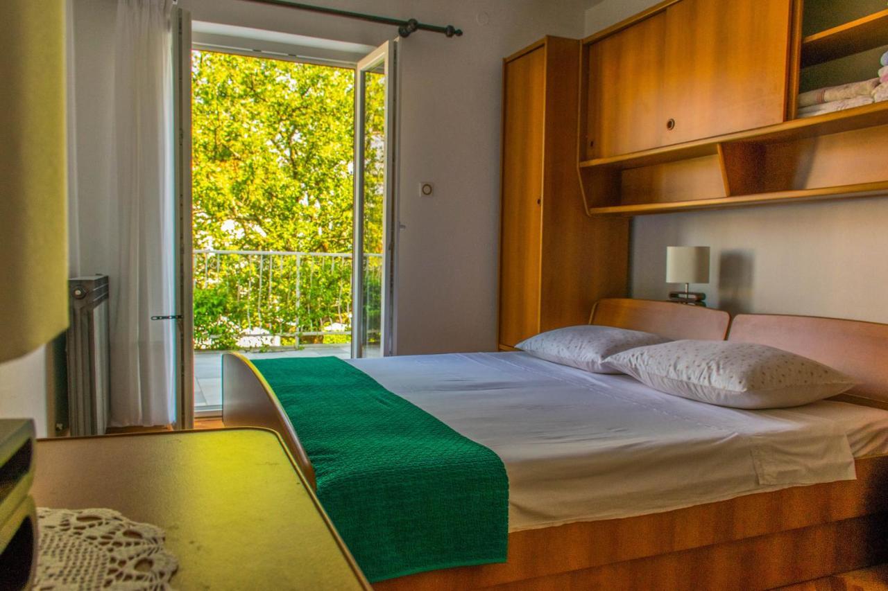 Apartments White & Green In Malinska Εξωτερικό φωτογραφία