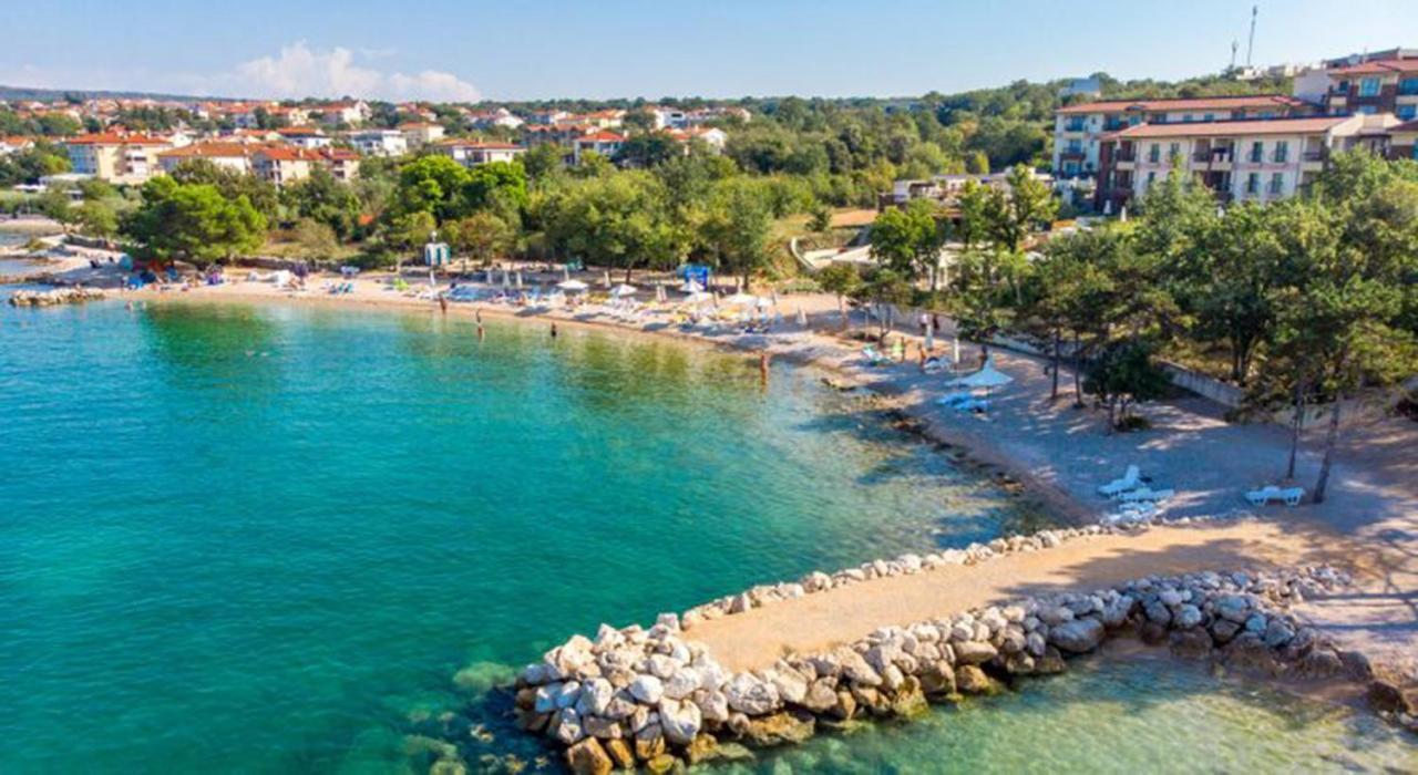Apartments White & Green In Malinska Εξωτερικό φωτογραφία