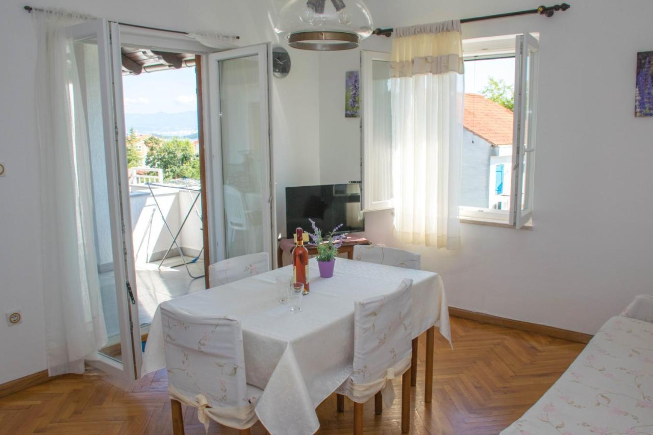 Apartments White & Green In Malinska Εξωτερικό φωτογραφία
