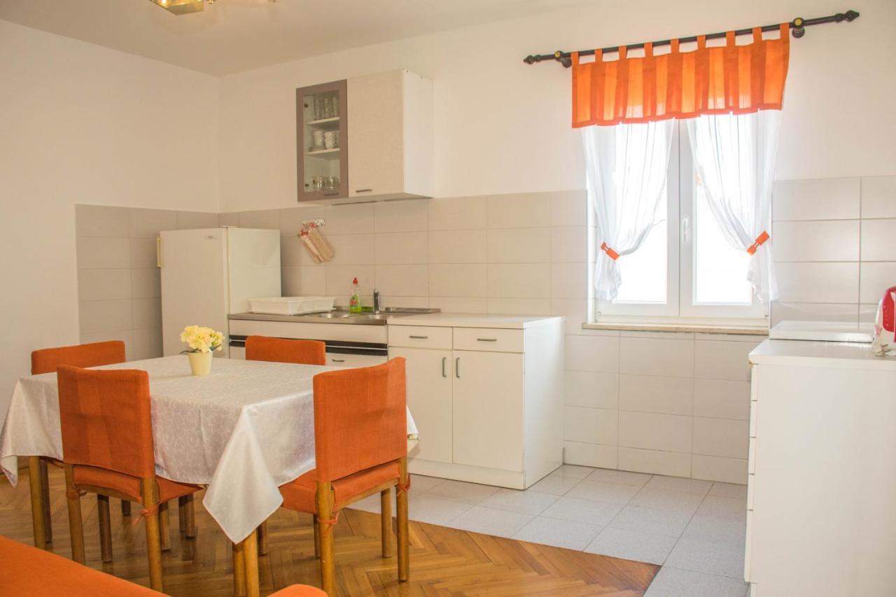 Apartments White & Green In Malinska Εξωτερικό φωτογραφία